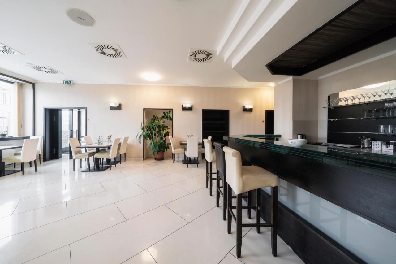 Hotel Astory Plzeň Kültér fotó