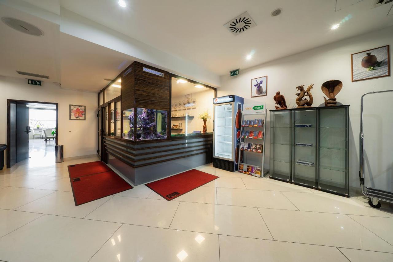 Hotel Astory Plzeň Kültér fotó