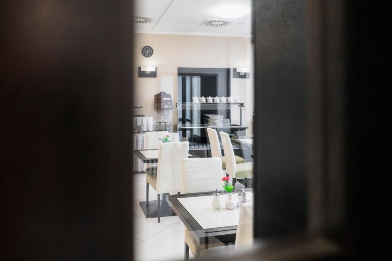 Hotel Astory Plzeň Kültér fotó