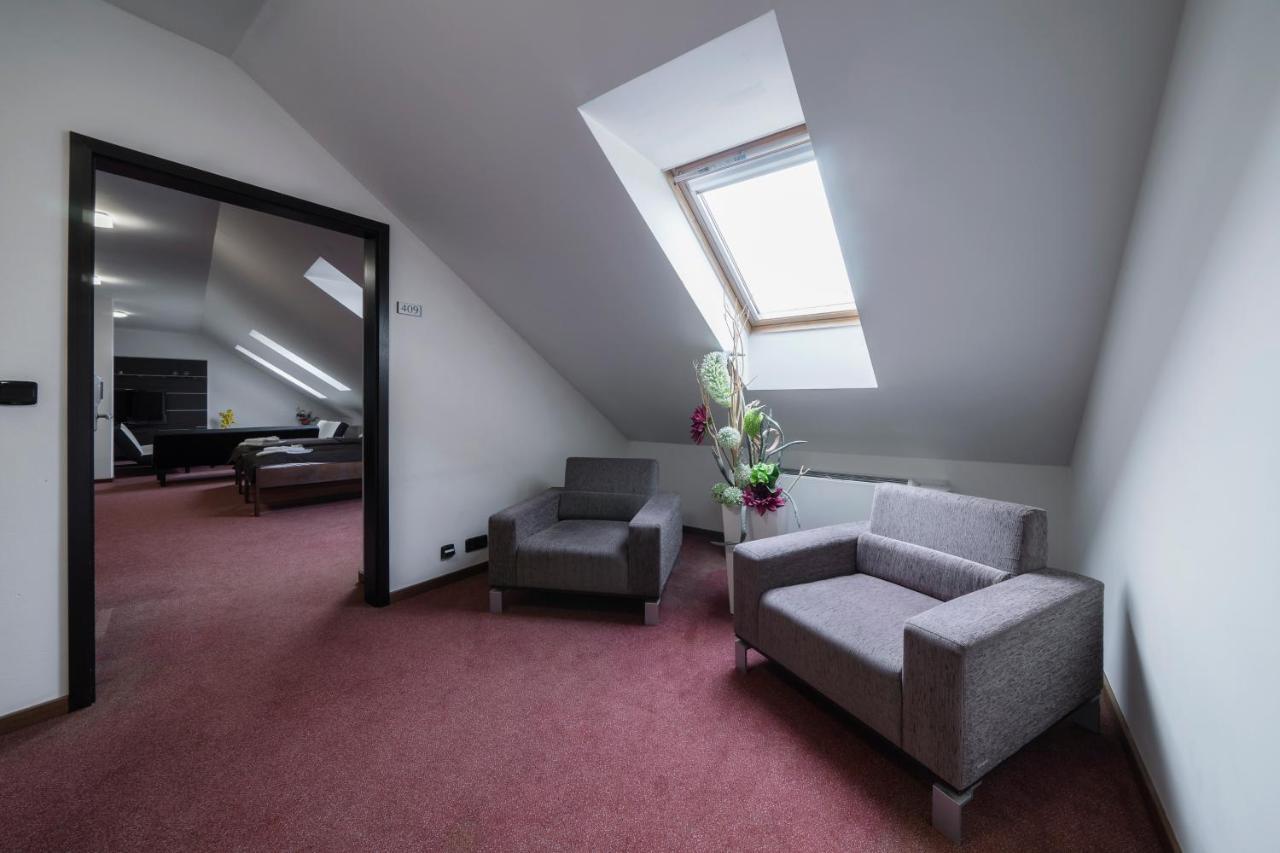 Hotel Astory Plzeň Kültér fotó