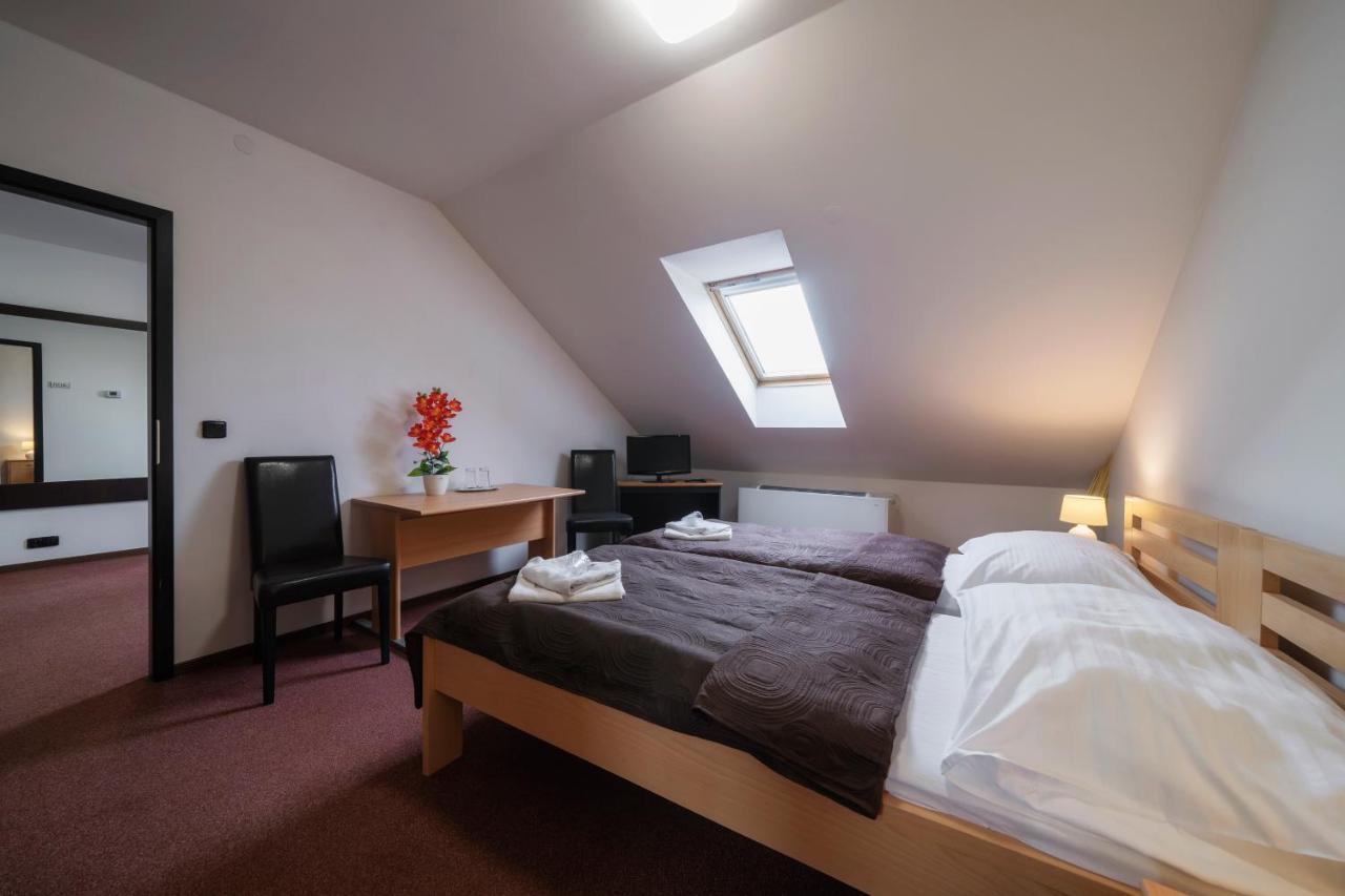 Hotel Astory Plzeň Kültér fotó