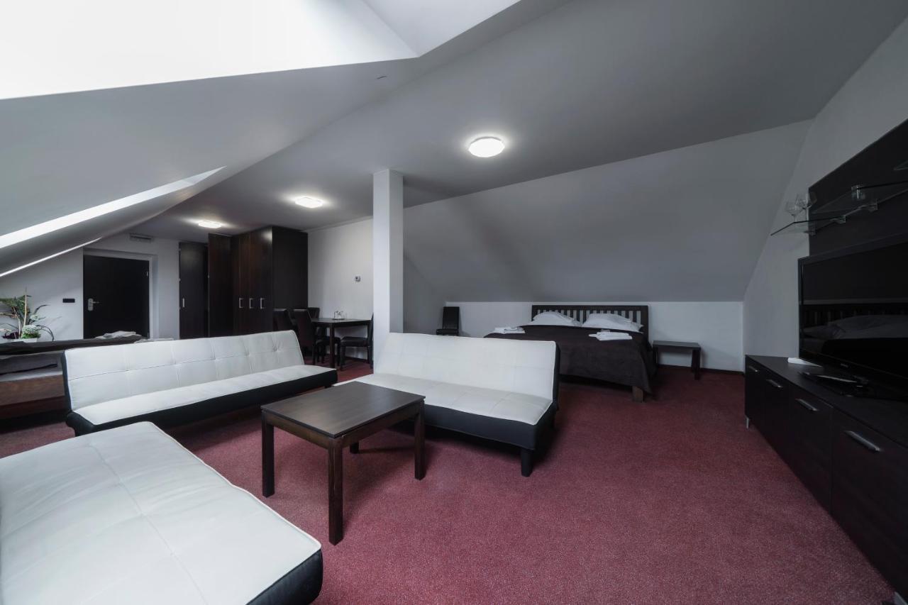 Hotel Astory Plzeň Kültér fotó