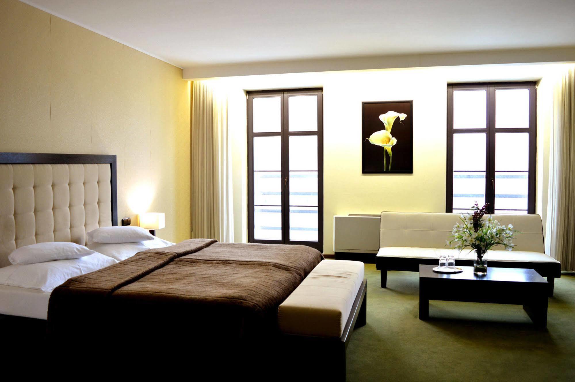 Hotel Astory Plzeň Kültér fotó